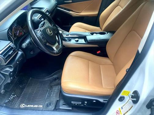 2018 Lexus IS 300 Base