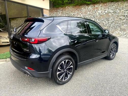 2022 Mazda CX-5 Premium Plus