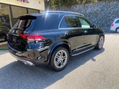 Black 2022 Mercedes-Benz GLE 350 4MATIC