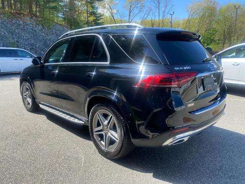 Black 2022 Mercedes-Benz GLE 350 4MATIC