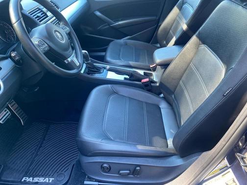 2013 Volkswagen Passat 2.5 SE