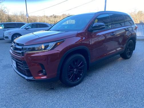 2019 Toyota Highlander SE