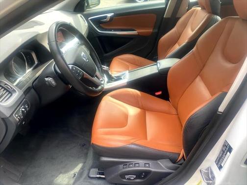 2018 Volvo S60 Inscription T5 Platinum