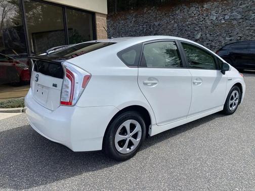 Blizzard White 2012 Toyota Prius Five