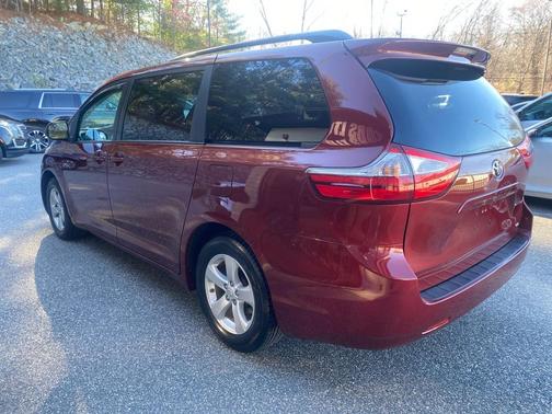 2015 Toyota Sienna LE