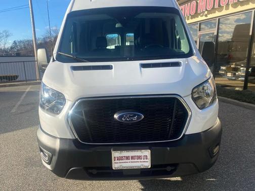 2022 Ford Transit-250 Base