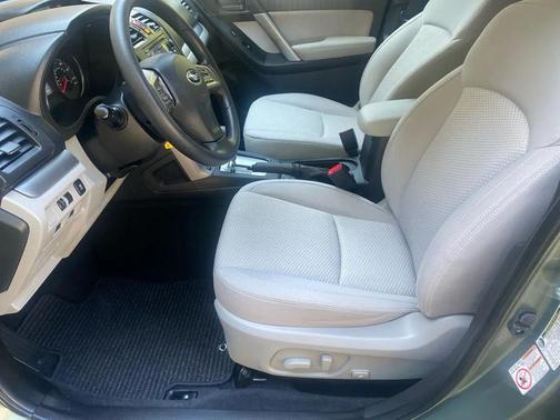 Green 2015 Subaru Forester 2.5i Premium