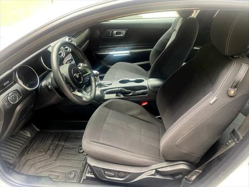 2021 Ford Mustang EcoBoost
