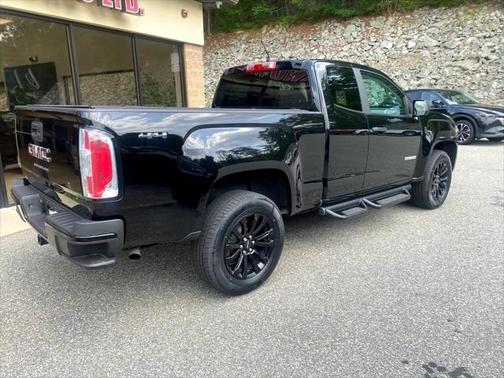 2022 GMC Canyon Elevation Standard