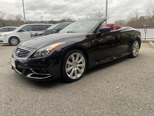 2011 INFINITI G37 Sport