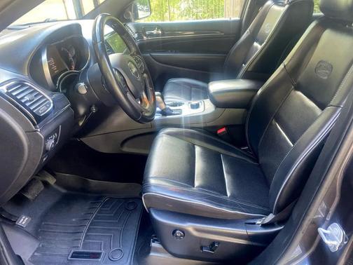 2020 Jeep Grand Cherokee Overland