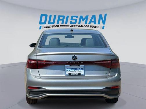 Pyrite Silver Metallic 2025 Volkswagen Jetta 1.5T SE