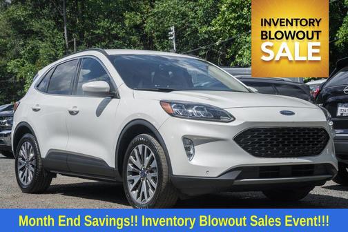 2022 Ford Escape Titanium