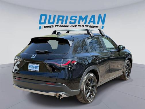 Crystal Black Pearl 2024 Honda HR-V Sport