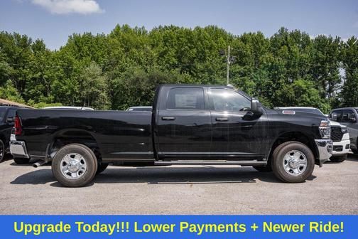 2025 RAM 2500 Tradesman Crew Cab 4x4 8' Box