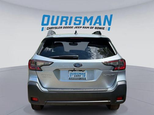 Ice Silver Metallic 2024 Subaru Outback Premium