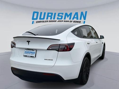 2023 Tesla Model Y Long Range Dual Motor All-Wheel Drive