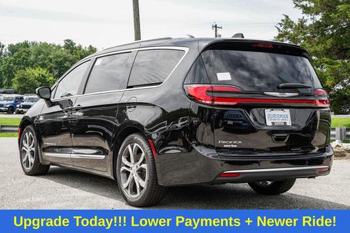2025 Chrysler Pacifica L