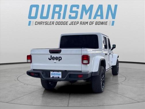 2025 Jeep Gladiator Nighthawk