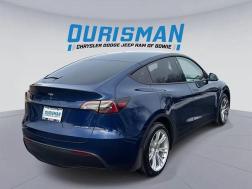 2023 Tesla Model Y Long Range Dual Motor All-Wheel Drive