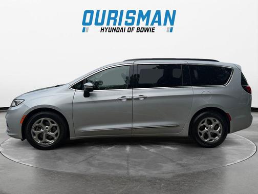 Silver Mist Clearcoat 2023 Chrysler Pacifica Limited