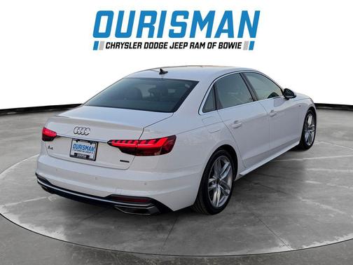 2023 Audi A4 45 S line Premium Plus