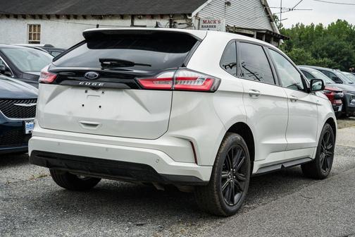 2022 Ford Edge ST Line