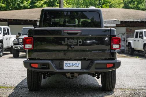 2025 Jeep Gladiator Sport S