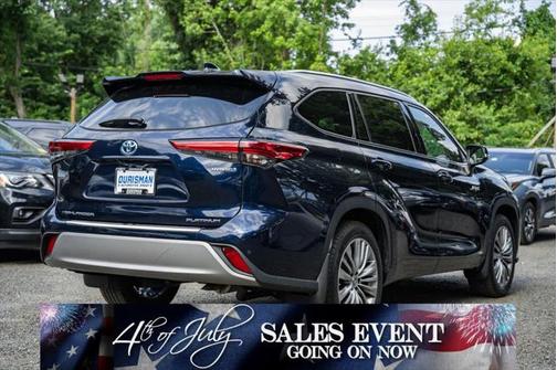 2021 Toyota Highlander Hybrid Platinum