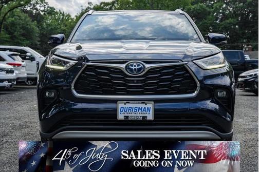 2021 Toyota Highlander Hybrid Platinum