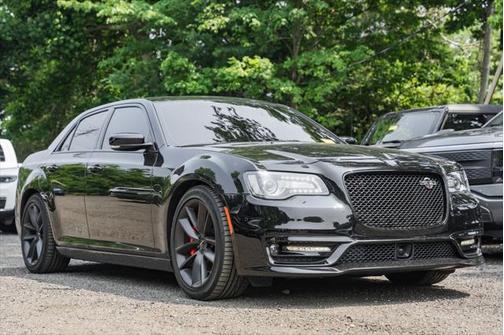 2023 Chrysler 300 C