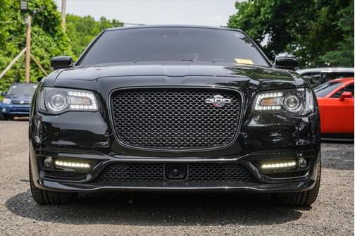 2023 Chrysler 300 C