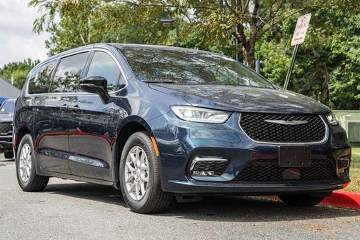 2025 Chrysler Pacifica L