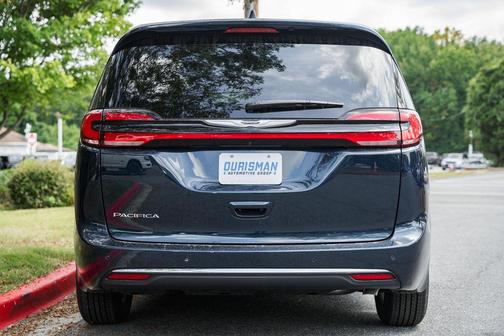 2025 Chrysler Pacifica L