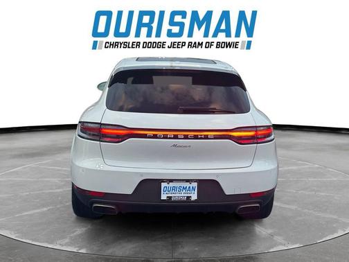 2021 Porsche Macan Base