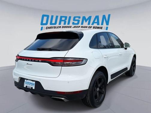 2021 Porsche Macan Base