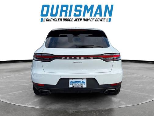 2021 Porsche Macan Base