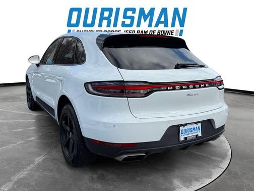 2021 Porsche Macan Base