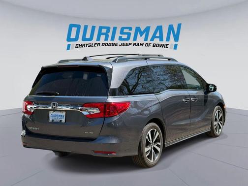 Modern Steel Metallic 2019 Honda Odyssey Elite
