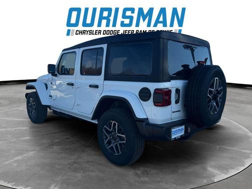 2026 Jeep Wrangler 4-Door Sahara 4x4