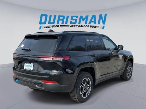 2023 Jeep Grand Cherokee 4xe Trailhawk