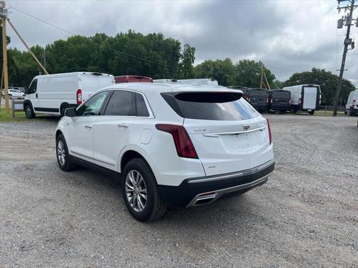 2022 Cadillac XT5 Premium Luxury