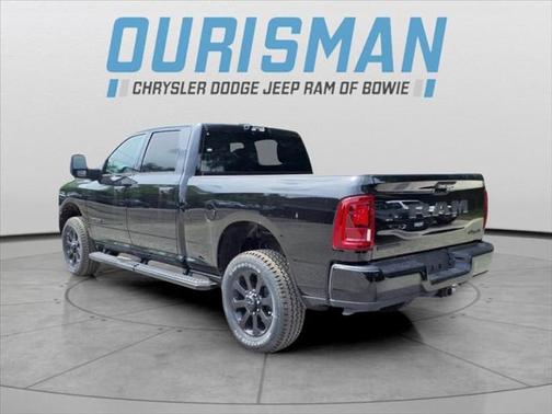 2025 RAM 3500 Big Horn Crew Cab 4x4 6'4' Box