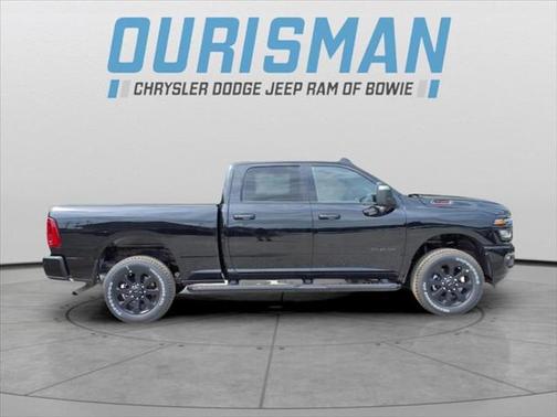 2025 RAM 3500 Big Horn Crew Cab 4x4 6'4' Box