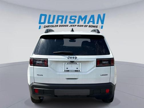 Bright White Clearcoat 2026 Jeep Cherokee Laredo 4x4