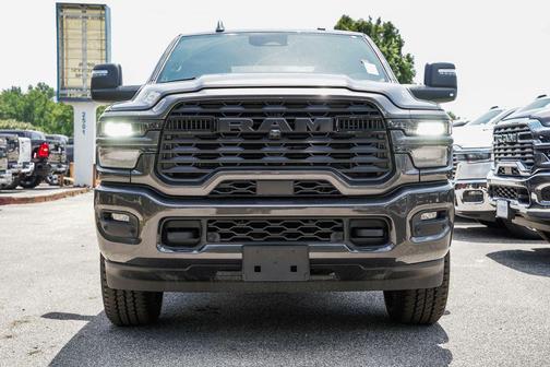 2025 RAM 2500 Big Horn Crew Cab 4x4 6'4' Box