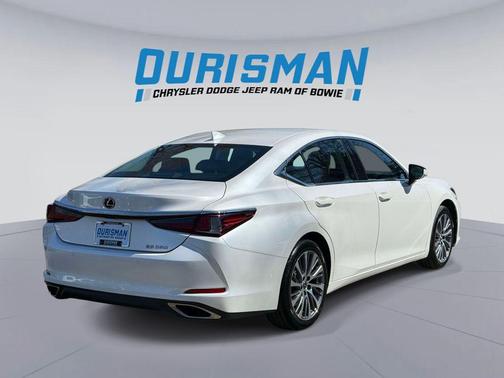 Eminent White Pearl 2019 Lexus ES 350 Base
