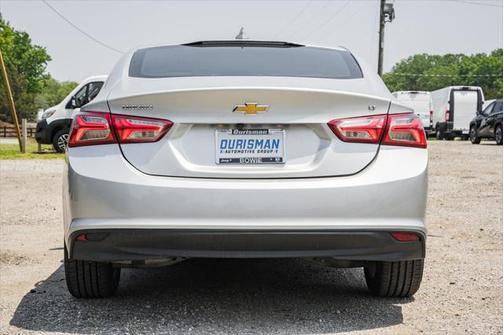 2022 Chevrolet Malibu FWD LT