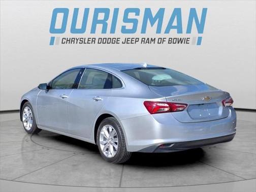 2022 Chevrolet Malibu FWD LT