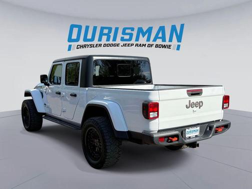 Bright White Clearcoat 2021 Jeep Gladiator Mojave 4x4